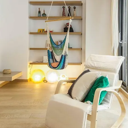 Stylish 3-bedroom & Terrace Apartament *